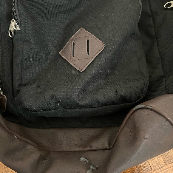 Large Backpack - Picture 5 of 7